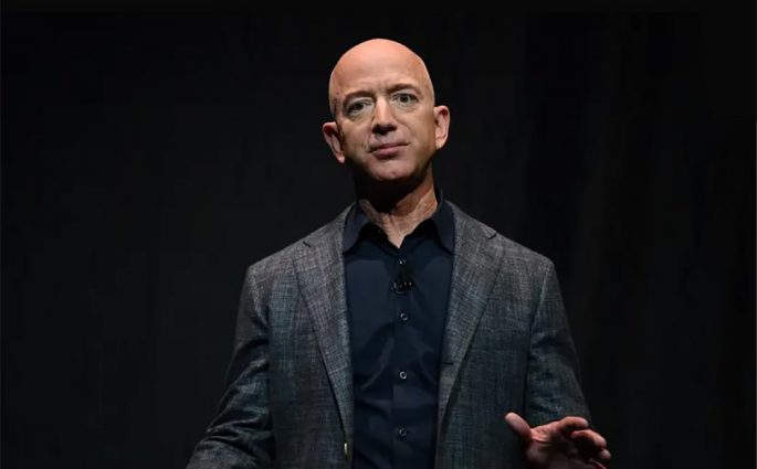 Jeff Bezos promette 10 miliardi di dollari alla lotta ai cambiamenti climatici