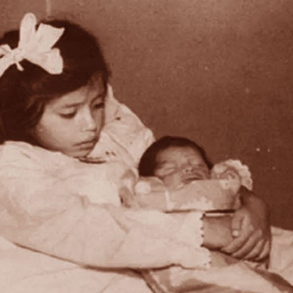 Lina Medina - La madre più giovane del mondo che ha partorito all'età di 5 anni